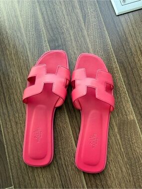 Authentic Hermes Pink Oran Slide Sandals